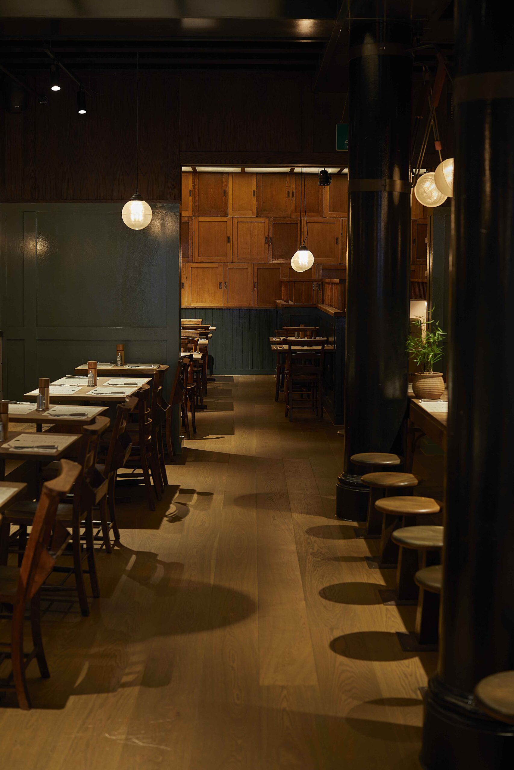 Flat Iron Covent Garden interiors